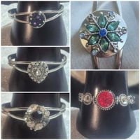 2 bracciali con bottone intercambiabile