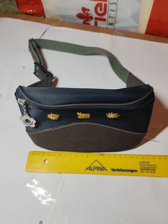 Bum Bag Laurence Paris dunkelblau mit Applikationen