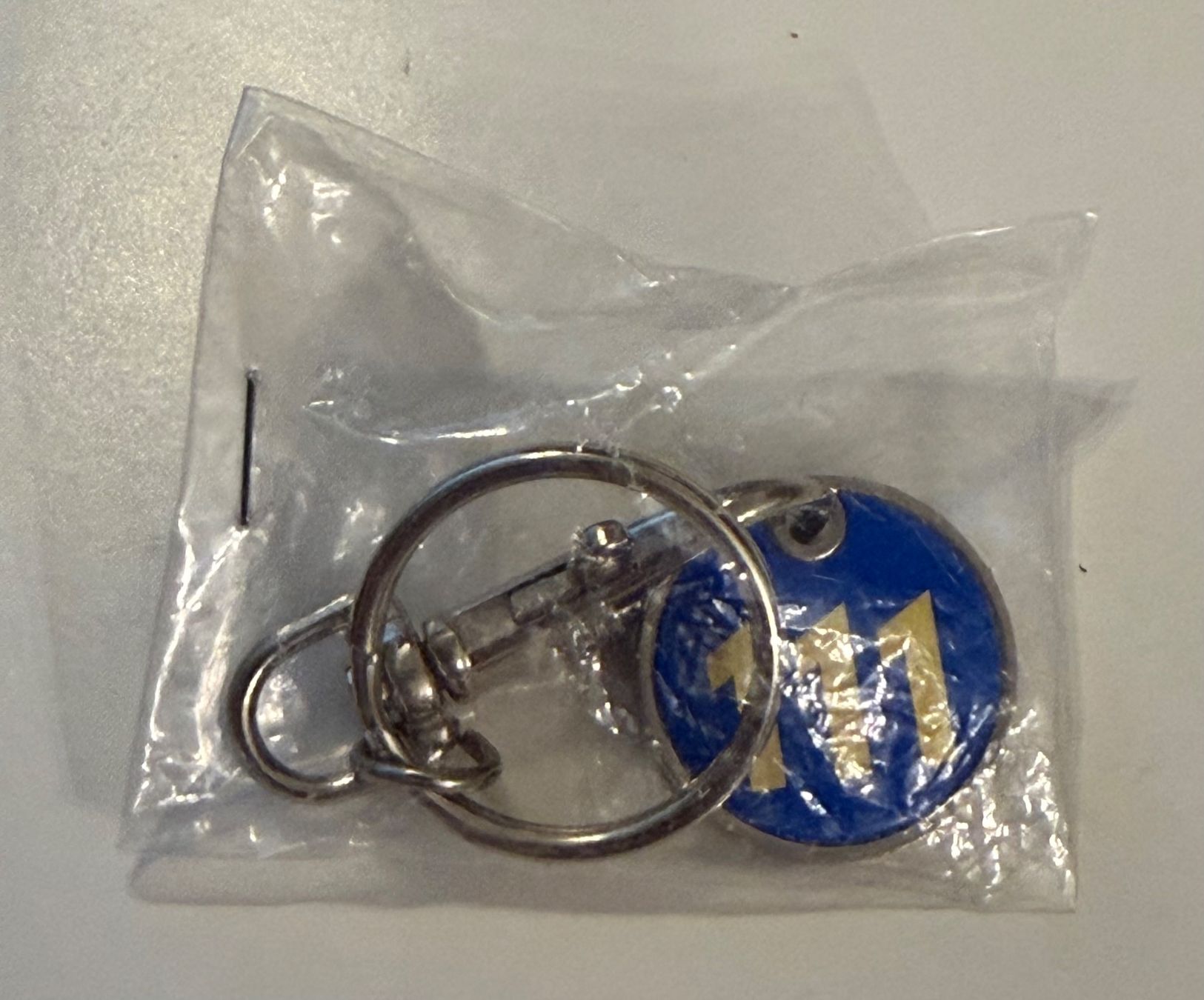 Schlüsselanhänger & - bänder: Schlüsselanhänger  -  FALLOUT Vault Boy – Neu und originalverpackt aus Dietlikon von Web-Trader 1