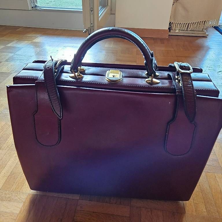 Taschen für Damen: Ledertasche – Gebraucht aus Künten von Philothea
