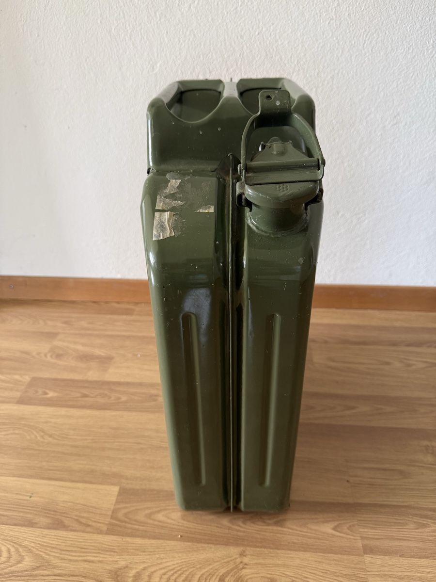 Schweizer Armee Benzinkanister: Benzinkanister – Gebraucht aus Grenchen von Bastet007 4