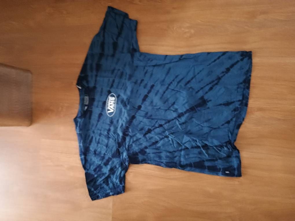 T-Shirts: 4 Marken T-Shirts Grösse L – Gebraucht aus Huttwil von Userabcde 3
