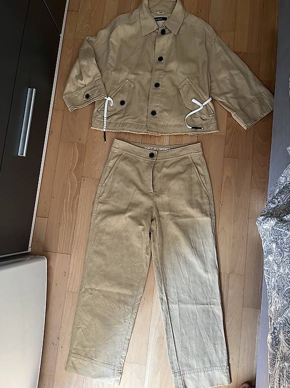Marc Cain Completi & Tailleur: Marc Cain Sport gr 38 – Nuovo (secondo la descrizione) da Bülach venduto da Lunaromina