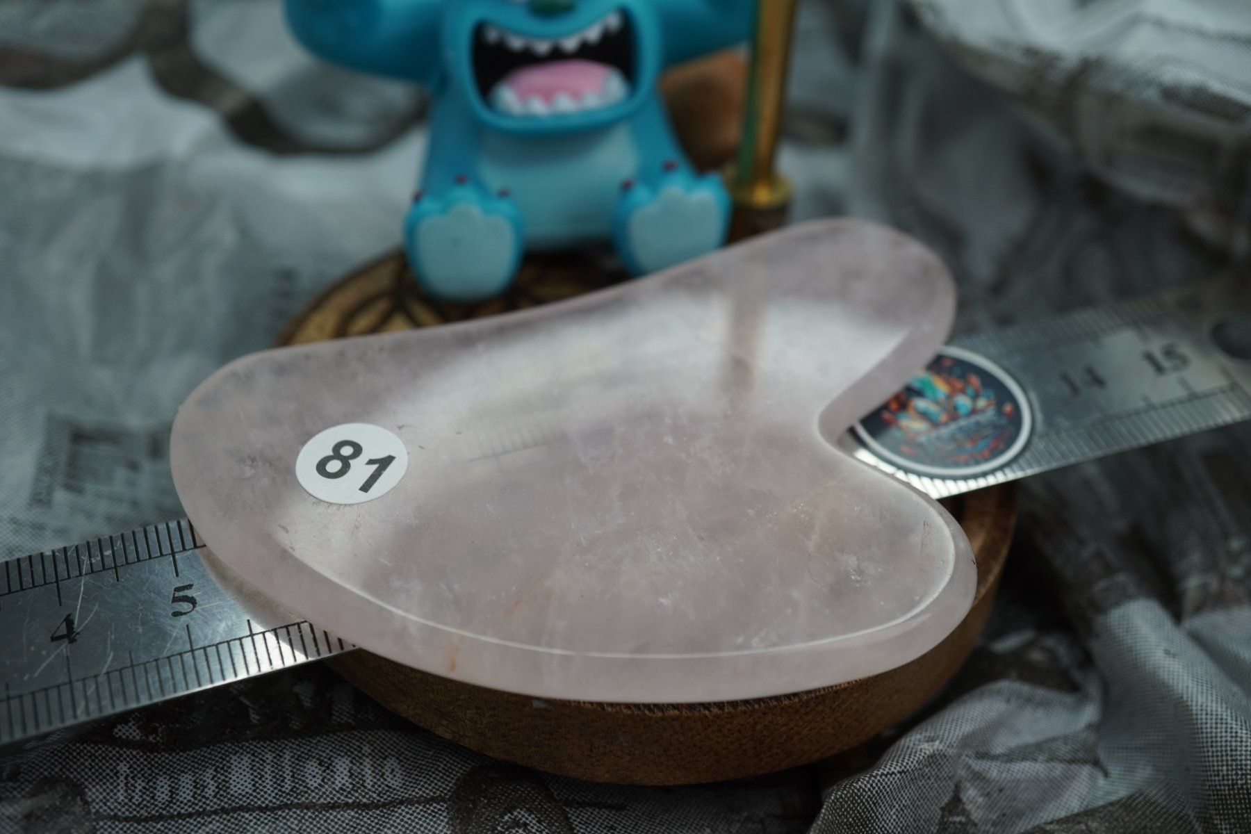 Mineralien & Heilsteine: Gua Sha Massage-Stein  Rosenquarz    ab 1.- – Neu und originalverpackt aus Eschenbach SG von topstone 5