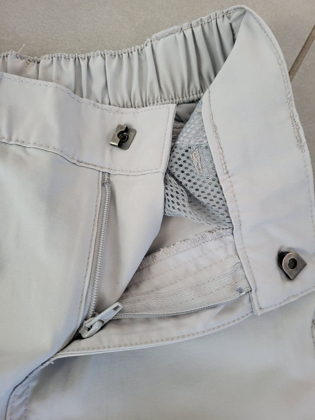Pantalons: Outdoorhose Sommer gr. 128 Zipp – Neuf (Voir description) à Boswil par i12i 3