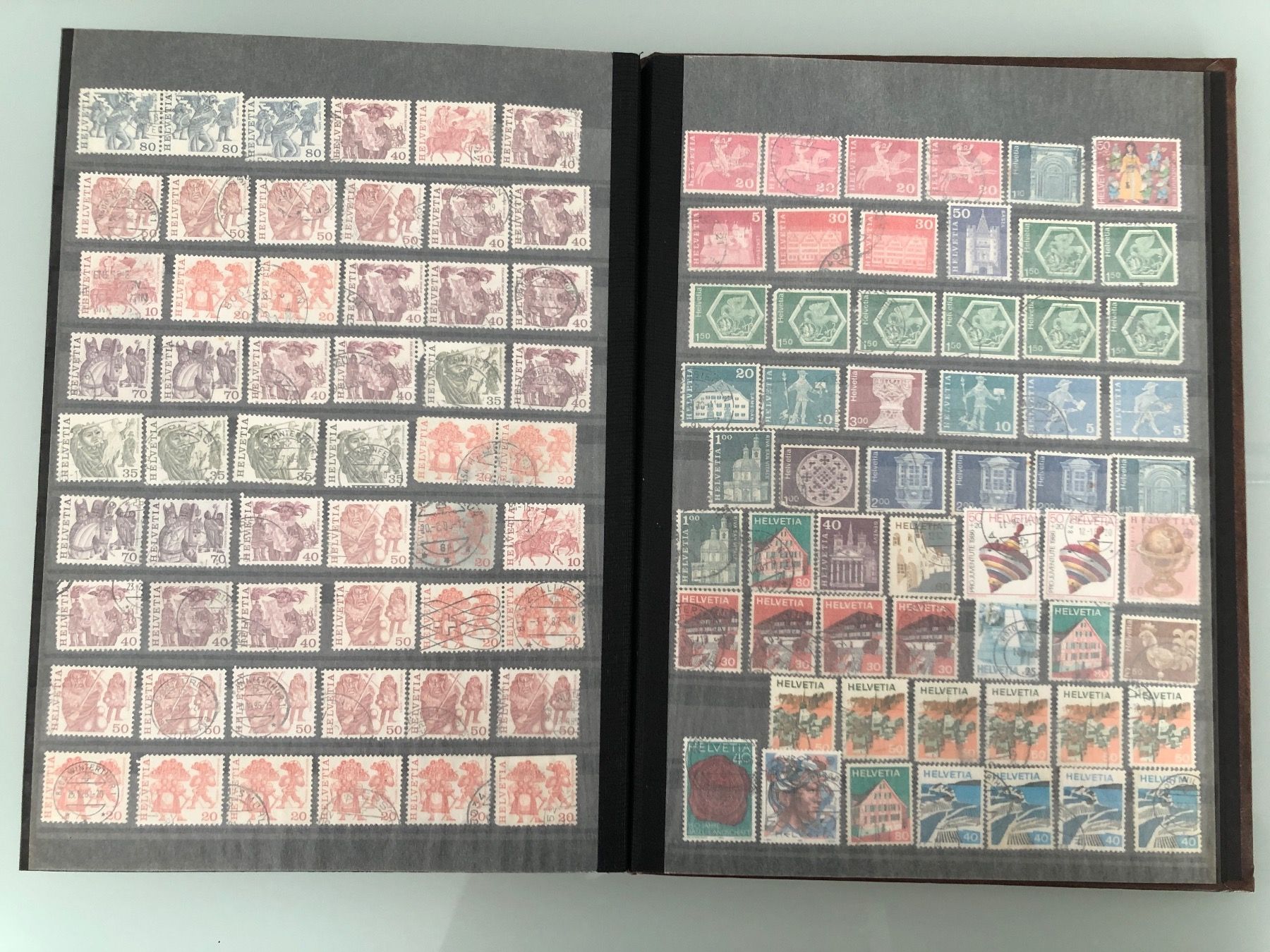 Albums: Briefmarken – D'occasion à Winterthur par Alp9 8