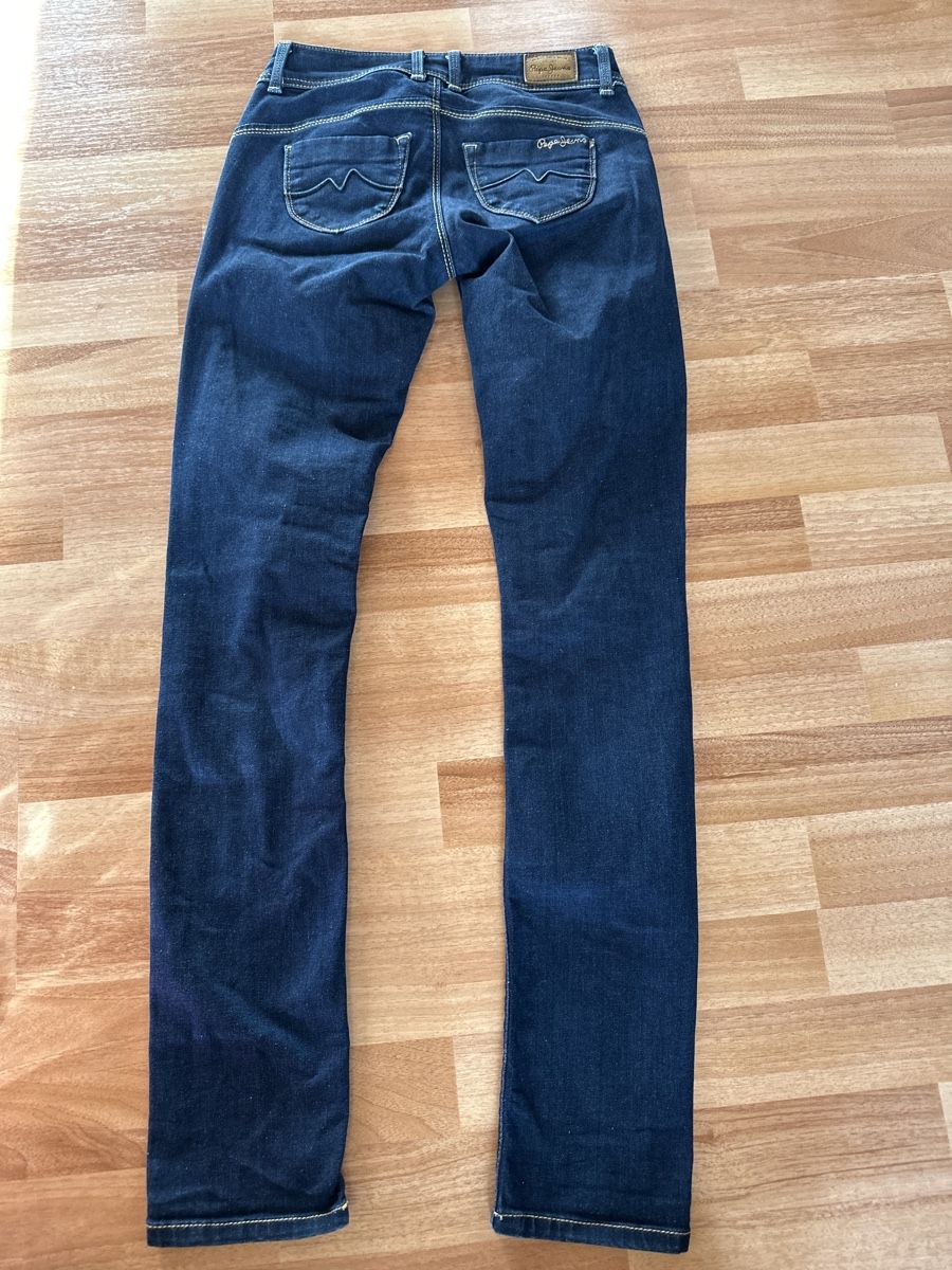 Pepe Jeans Jeans: Pepe Jeans Slim Fit Einf. Bundweite 31 cm – Usato da St. Gallen venduto da mai_2lcj 2