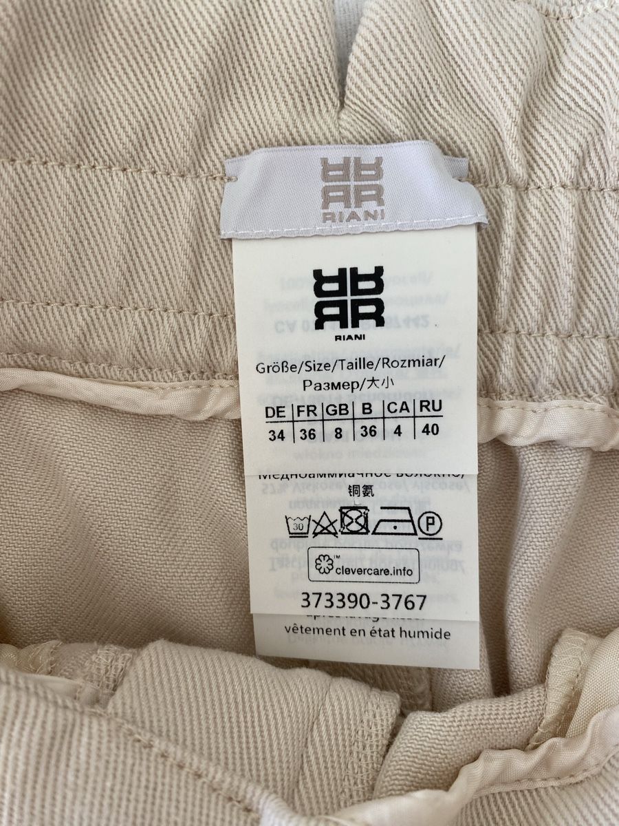 Riani Pantaloni: Riani Hose, Grösse 34 – Nuovo (secondo la descrizione) da Winterthur venduto da marisole4 5
