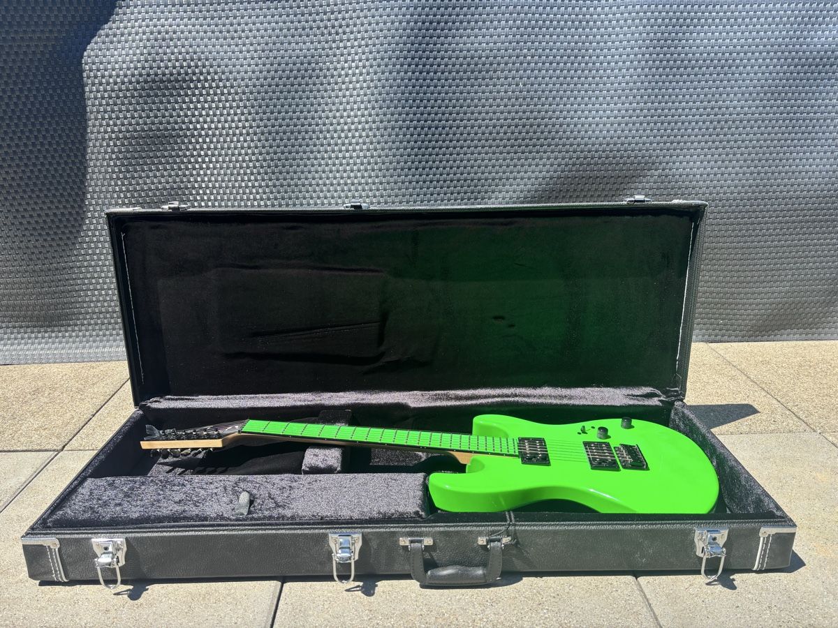 Instruments de musique: Dean E-Gitarre – Neuf (Voir description) à Pfäffikon SZ par redbull4l1fe