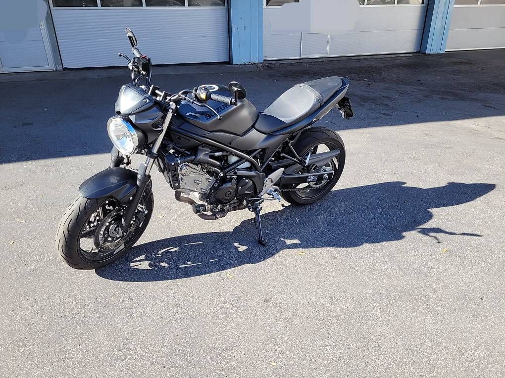 Suzuki Strasse: Suzuki SV650 zu verkaufen – Gebraucht aus Mastrils von des_f2q5 3