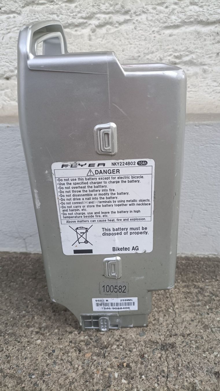Flyer Pezzi di ricambio: Flyer 26V Akku – Usato da Oberentfelden venduto da Obrist-Tv 1