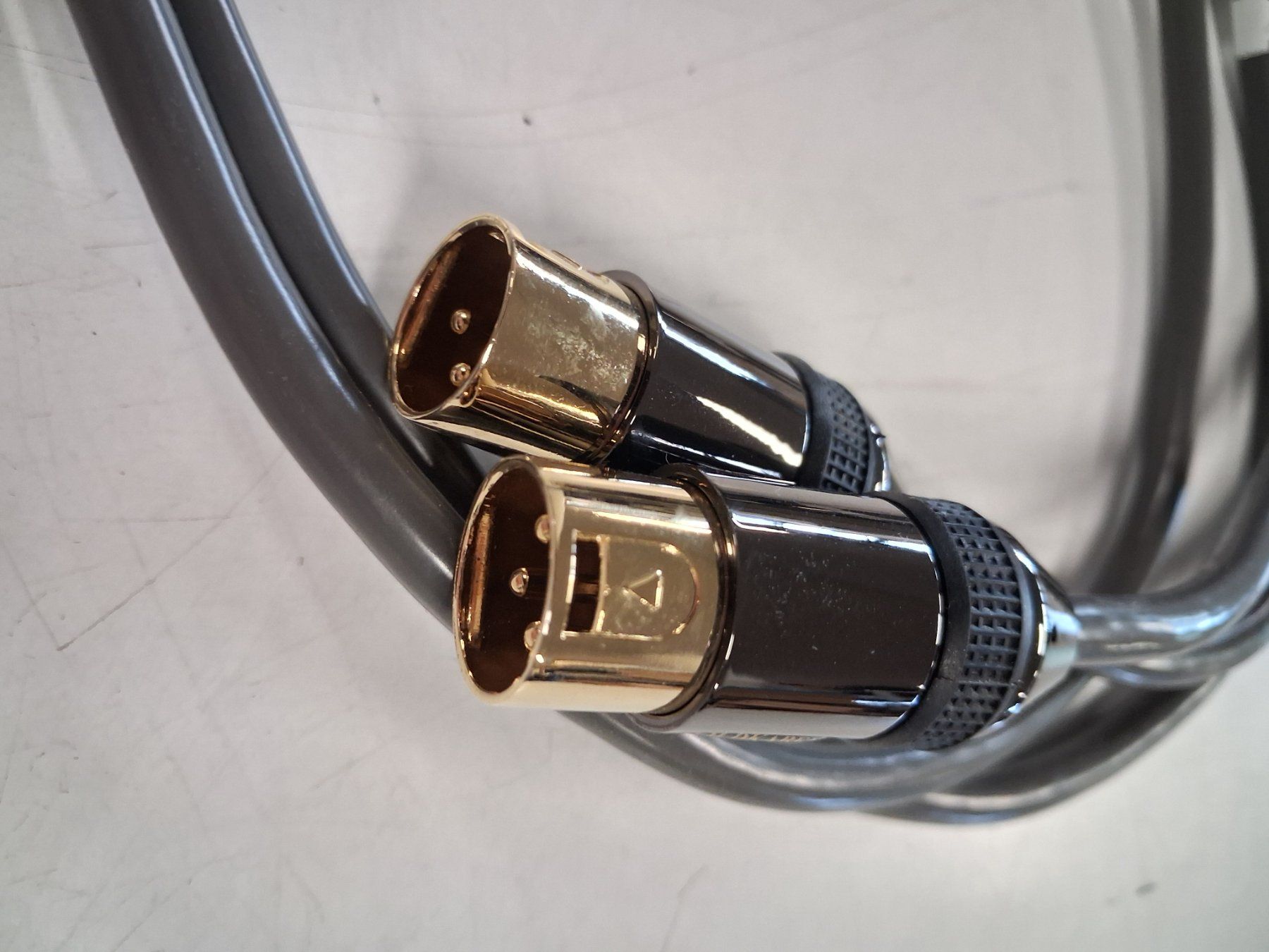 Cavi: Gold Cables XLR, symmetrisch 1.10m – Usato da Wohlen AG venduto da strowo 1
