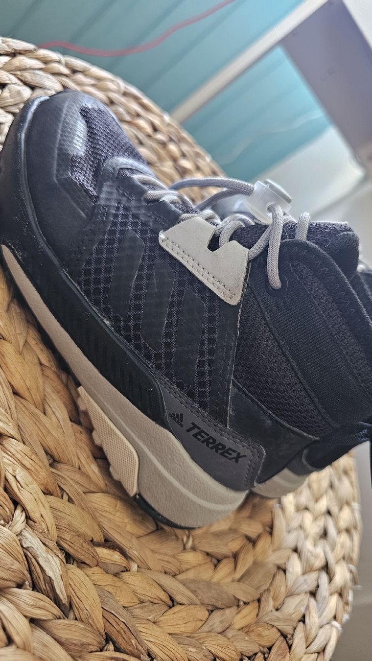 Scarpe per ragazzi: Adidas Terrex Wanderschuhe Kinder Gr. 29, RAIN.RDY – Usato da Tann venduto da dan_dzf8 2