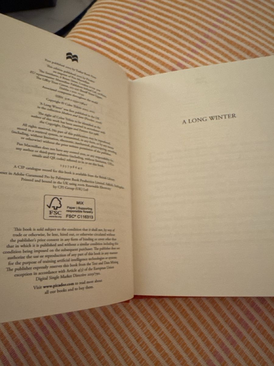 Libri: A Long Winter by Colm Toibin - English – Nuovo (secondo la descrizione) da Mannenbach-Salenst venduto da nic_5l27 4