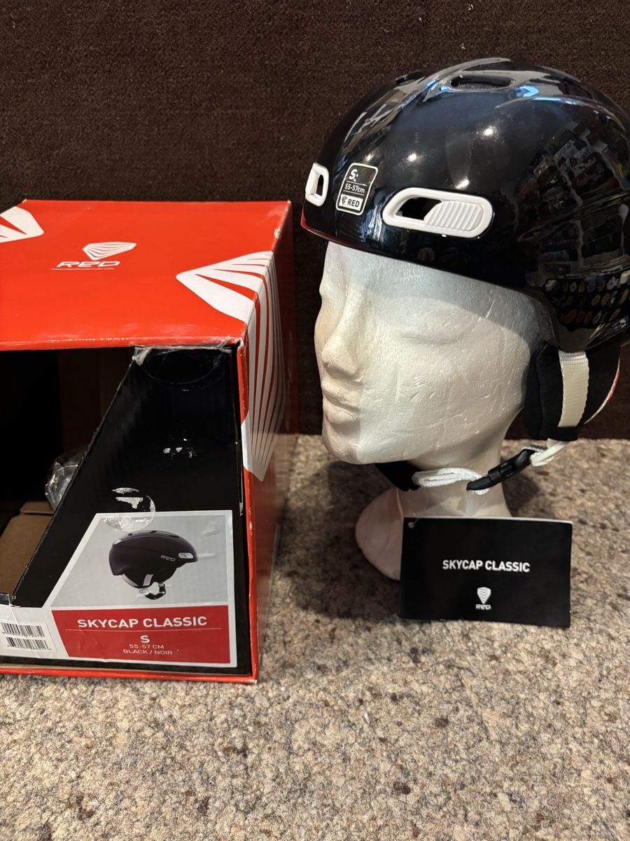 Helme: Ski Helm – Neu und originalverpackt aus Schaffhausen von Fresh-Stuff