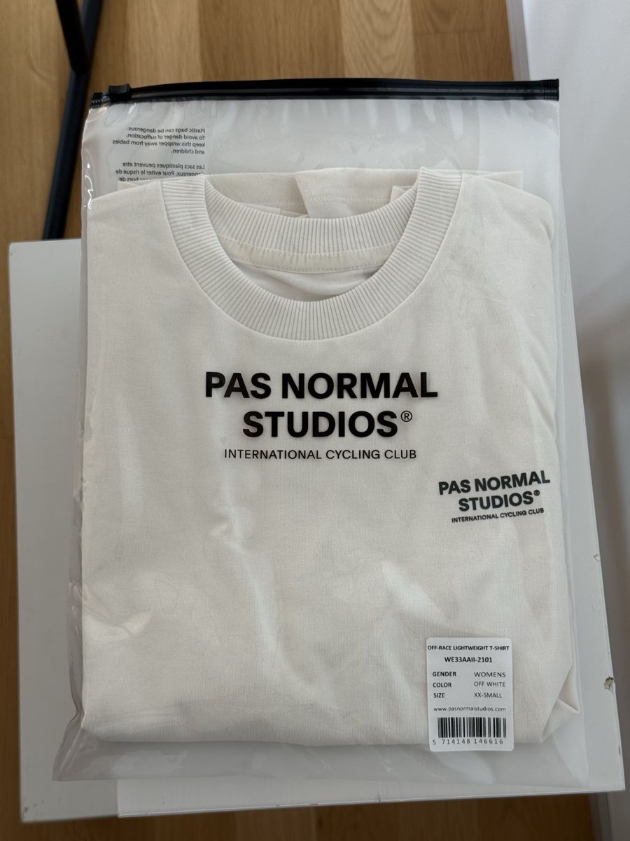 Pas Normal Studios T-shirt: Pas Normal Studios Off-Race Lightweight T-Shirt, XXS – Nuovo (secondo la descrizione) da Zürich venduto da ljjud 3