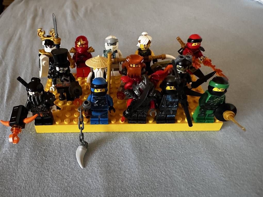 Statuette: Ninjago sammelfiguren – Usato da Birsfelden venduto da jon_687v