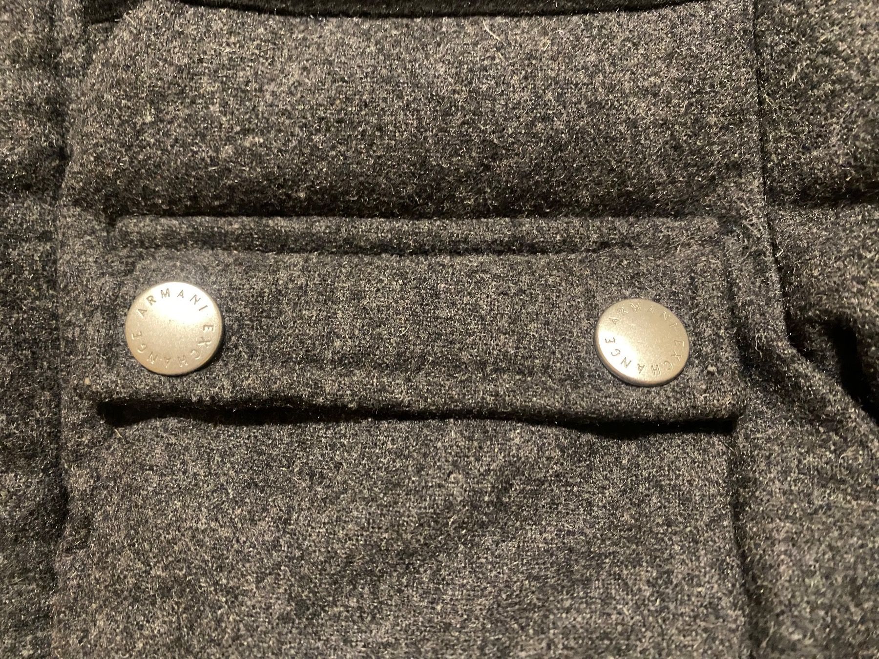 Armani Giacche: ORIGINAL ARMANI WINTERJACKE SMALL LP: 400.- – Nuovo (secondo la descrizione) da Birr venduto da kma1234 6