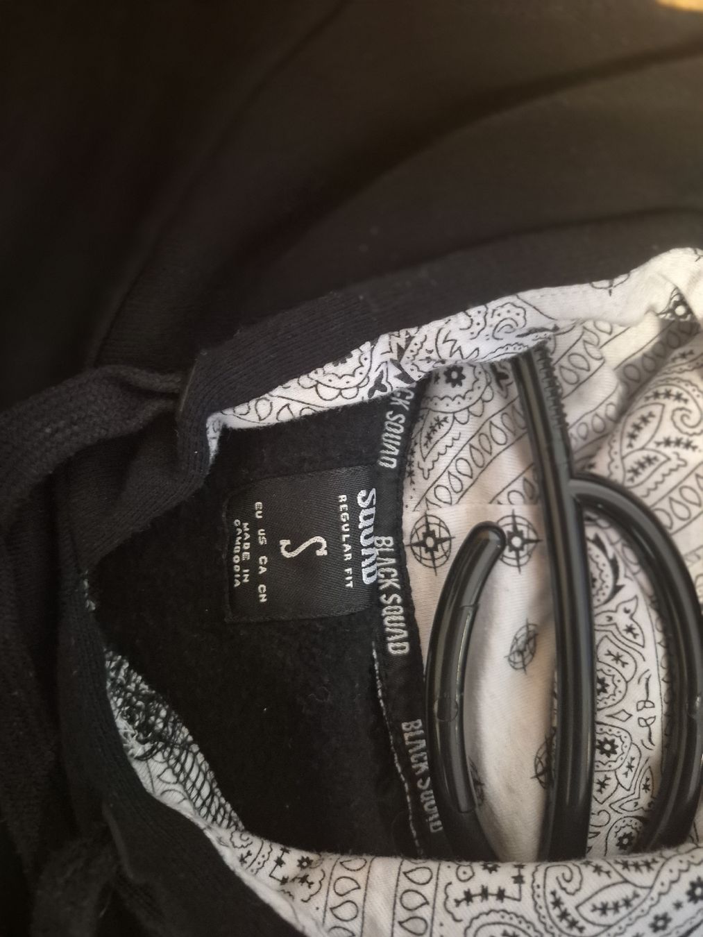 Maglioni & Felpe: Schwarz Kapuzenpullover BLACK SQUAD Grösse S – Usato da Belp venduto da jul_56lk 2