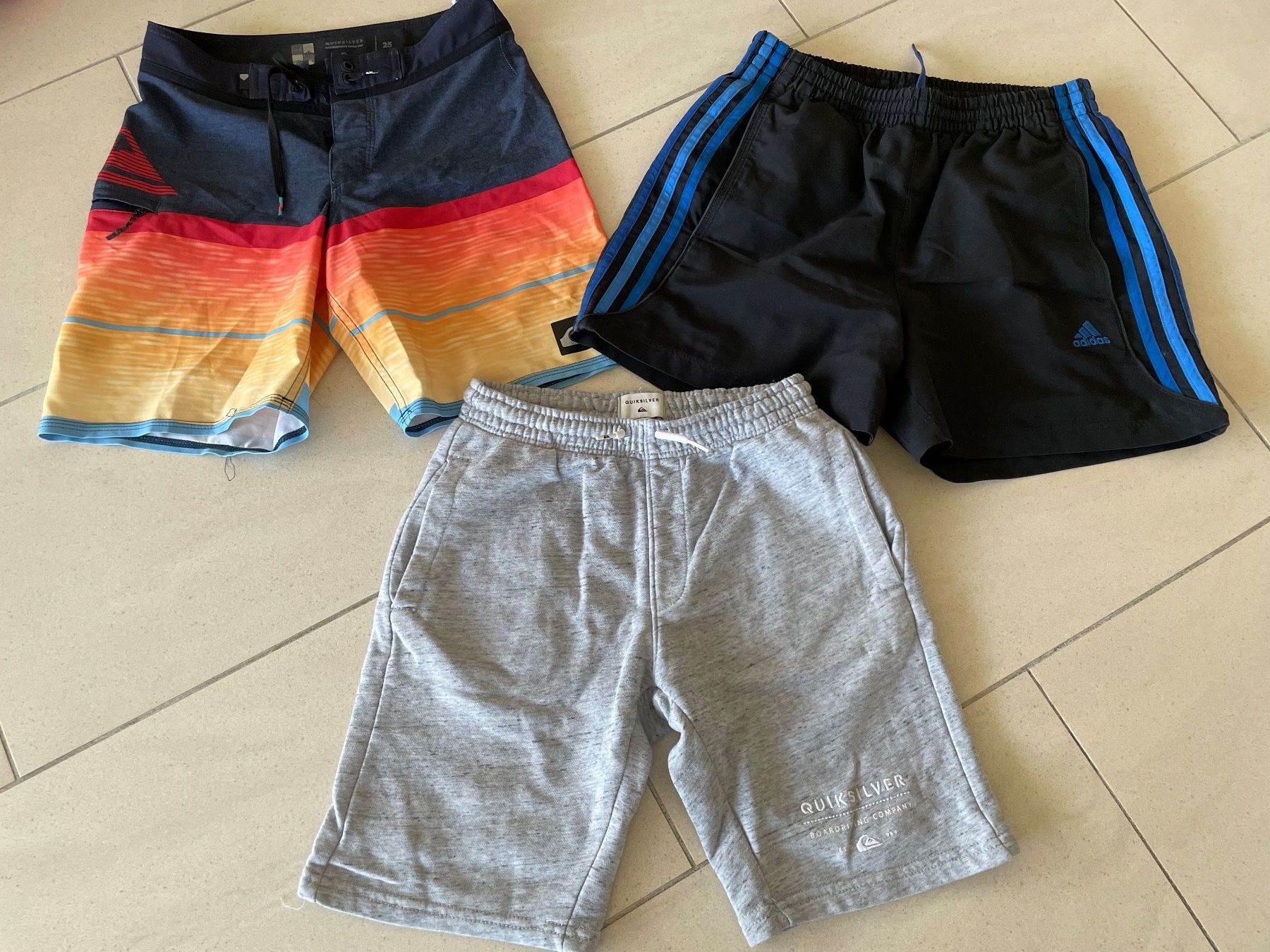 Ensembles coordonnés: Badehosen / Shorts – D'occasion à Zug par falama