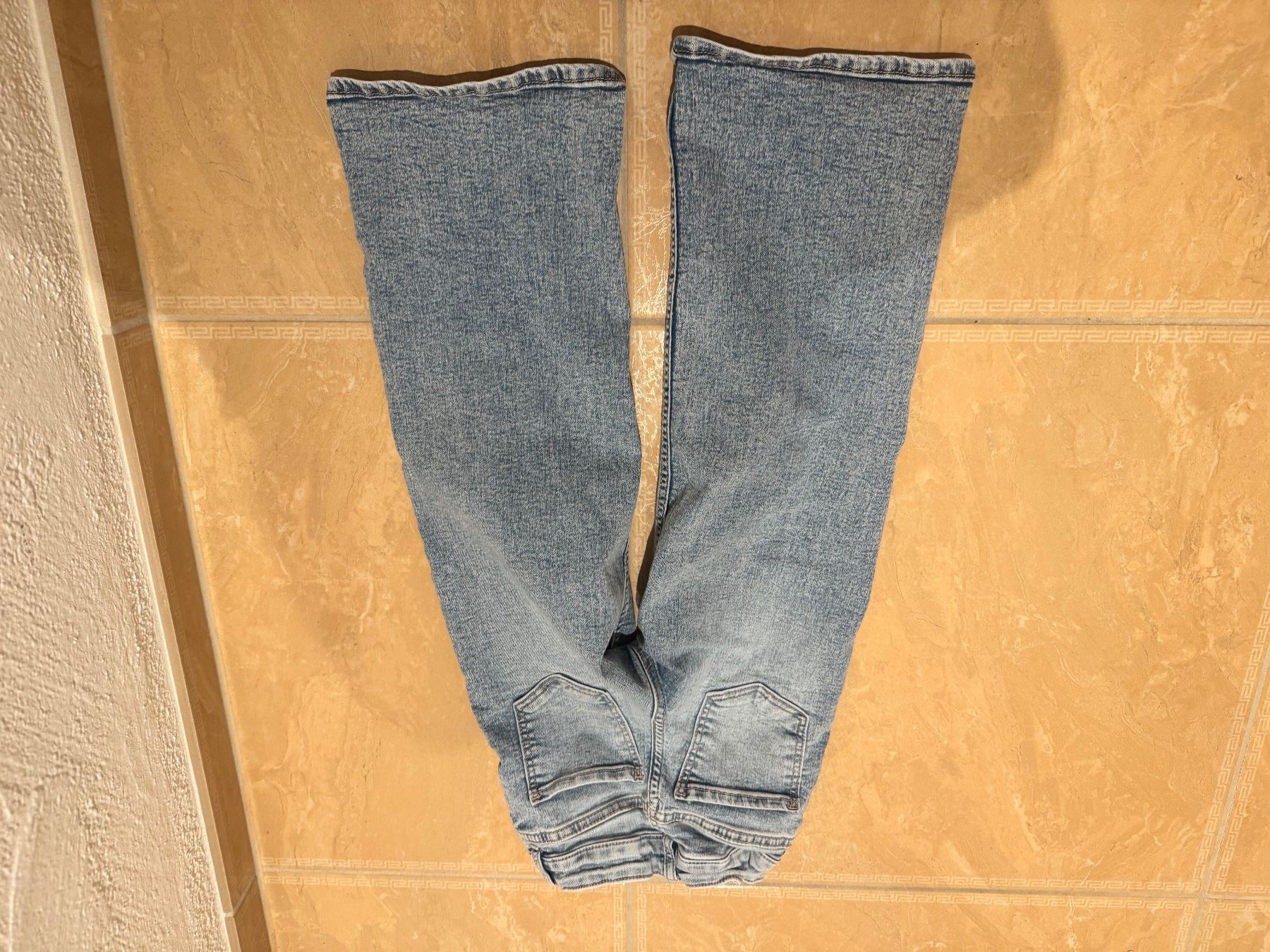 H&M Pantaloni: H&M coole Jeans, 6J 116 – Usato da Klingnau venduto da Markus14 3