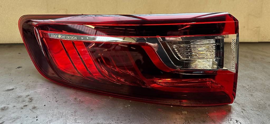Fari: Renault Megane Rückleuchte – Usato da Ueberstorf venduto da rem_rk9v