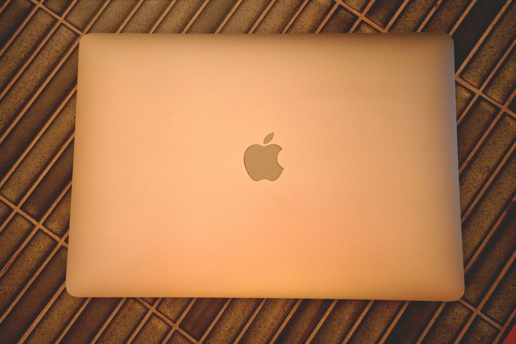 Apple Notebook: Apple MacBook Air 16 GB RAM Space Grey – Usato da Biberist venduto da Volo28 8
