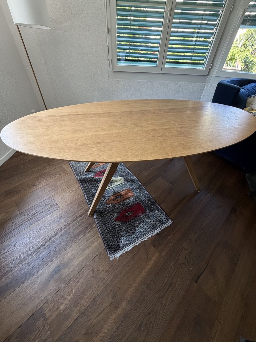 Tavoli: Design Esszimmertisch Holz  – Usato da Uerikon venduto da ZurichCity01