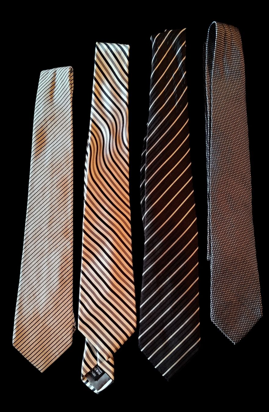 Armani Cravates: Armani cravatte 15 in ottimo stato. Slim e classiche. – D'occasion à Lugano par fbo_82wg 2