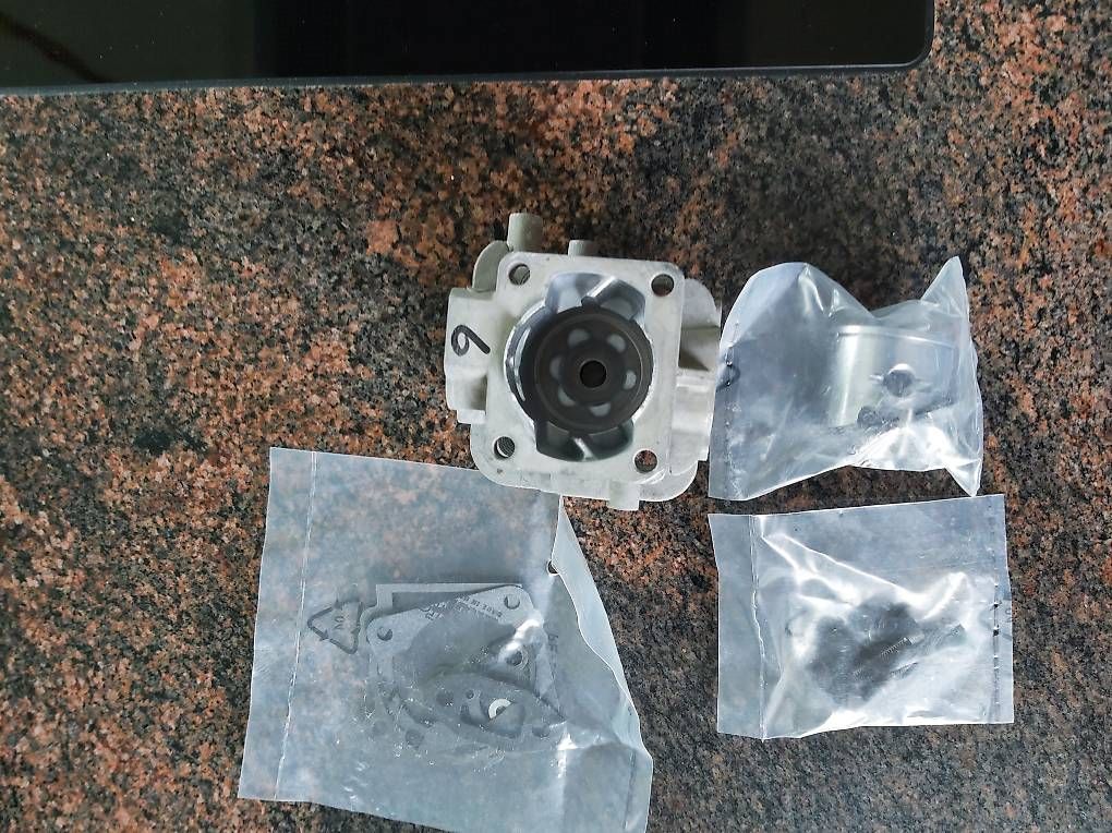 Motori: Motorkopf mit Zilinder und Dichtungen – Nuovo (secondo la descrizione) da Stalden (Sarnen) venduto da chr_s5xx
