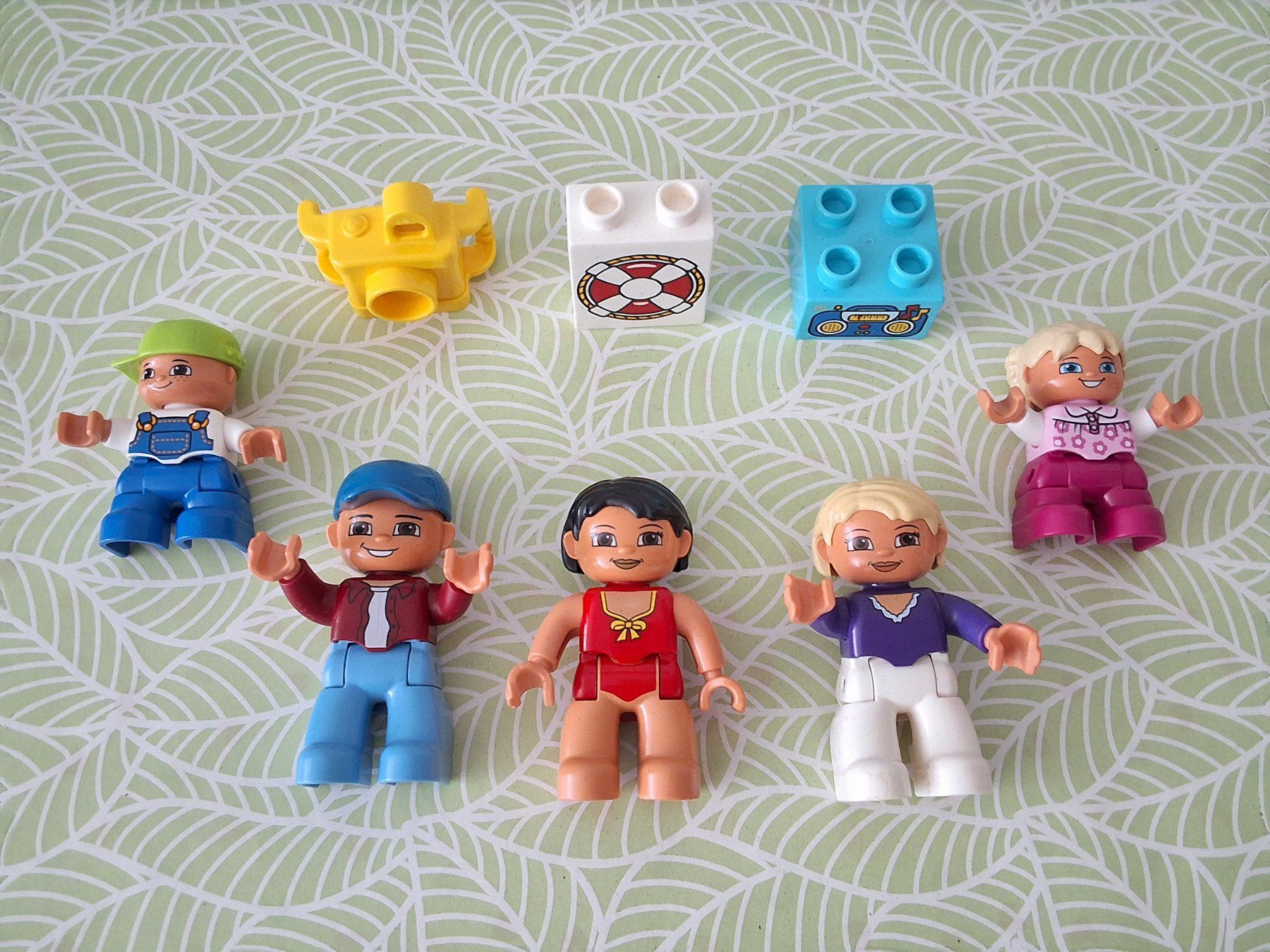 Lego Spielzeuge: Lego Duplo Strandhaus Freunde – Gebraucht aus Liebefeld von moony4blue 4