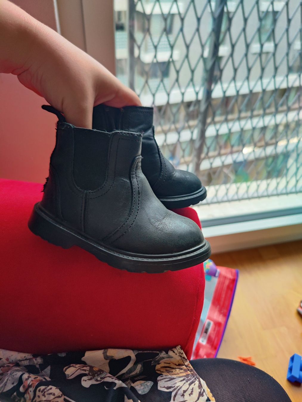 Ugg Schuhe für Jungen: UGG für Kinder – Neu (gemäss Beschreibung) aus Dübendorf von vas_69xt 2
