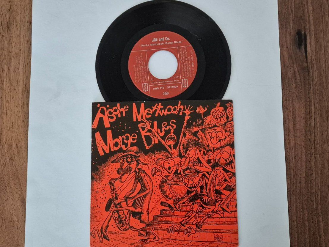 Vinyles: Single "Äsche Meltooch Morge Blues" – D'occasion à Emmenbrücke par eneredi