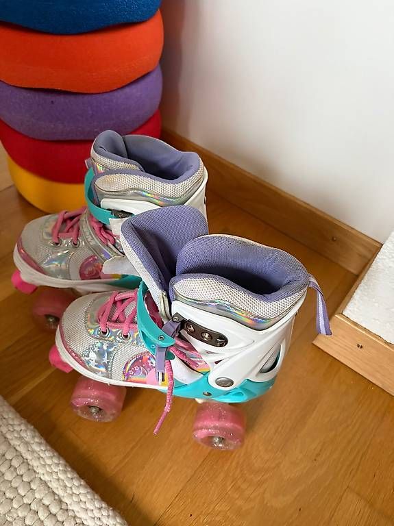 Pattini in linea & Pattini a rotelle: Kinderrollschuhe gr 33 – Usato da Unterwasser venduto da hel_xwt6 2