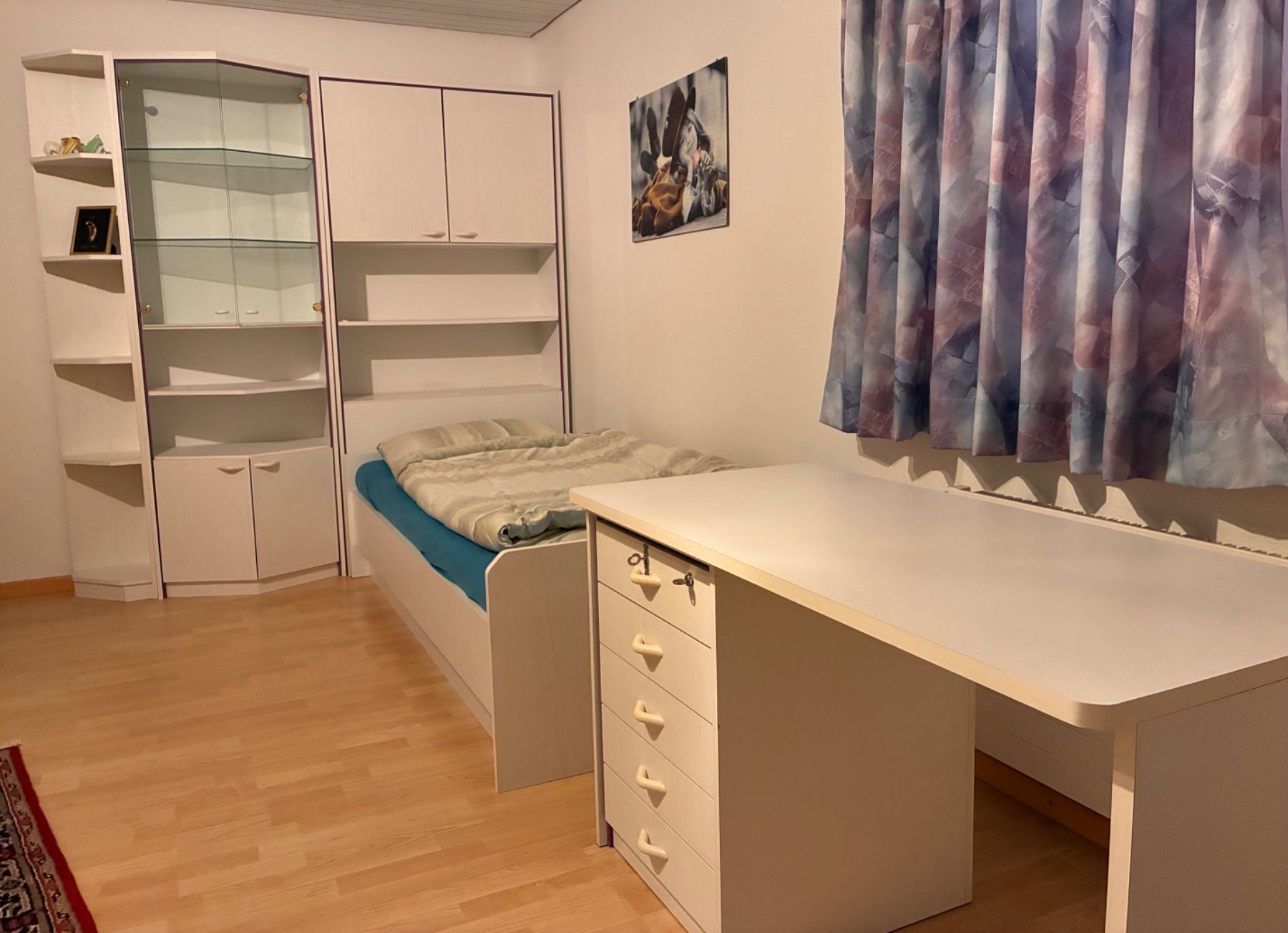 Letti: Schlafzimmer mit Bett 90x200 – Usato da Niederbüren venduto da luz_zrd6