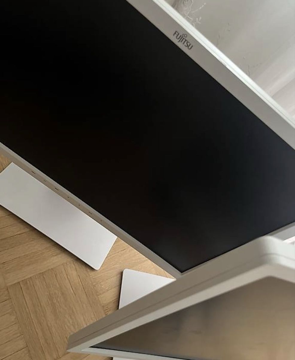 Fujitsu PC: 2 computer  – Usato da Luzern venduto da radi55