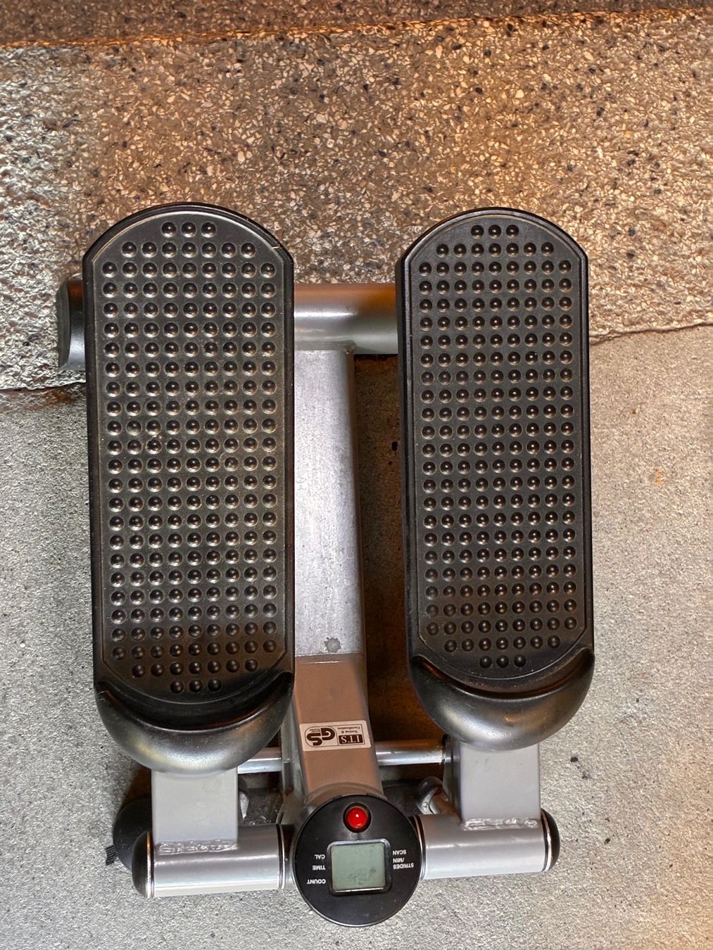 Hometrainer: Stepper mit Display gebraucht – Usato da Bern venduto da sut_5f9k
