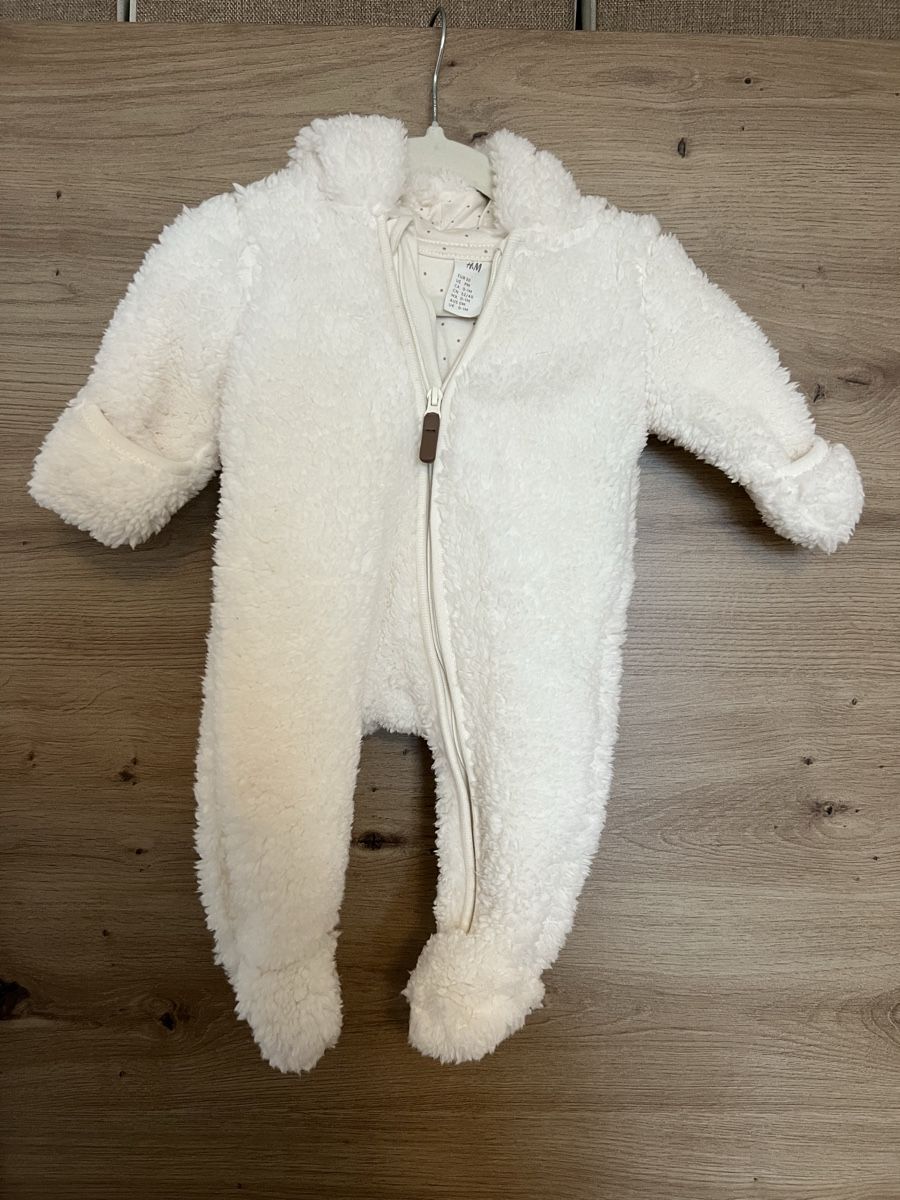 H&M Completi: Teddyanzug Newborn gr. 50 – Nuovo (secondo la descrizione) da Oberdiessbach venduto da Wiederliebe