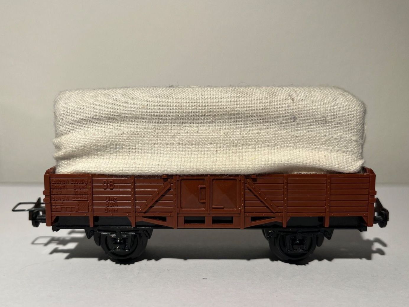 Trix Modellini di ferrovie: Trix H0 Reise- und Güterwagen – Usato da Schaffhausen venduto da cherren75 6