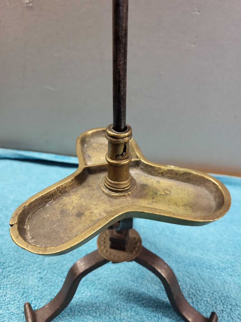 Lampade: Antike Alpenländische Talg Lampe – Usato da Degersheim venduto da Sonnenbiene55 1