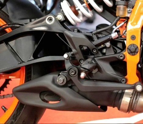 KTM Auspuffanlagen: Motorradauspuff KTM Duke 390 – Neu (gemäss Beschreibung) aus krauchthal von AlainR