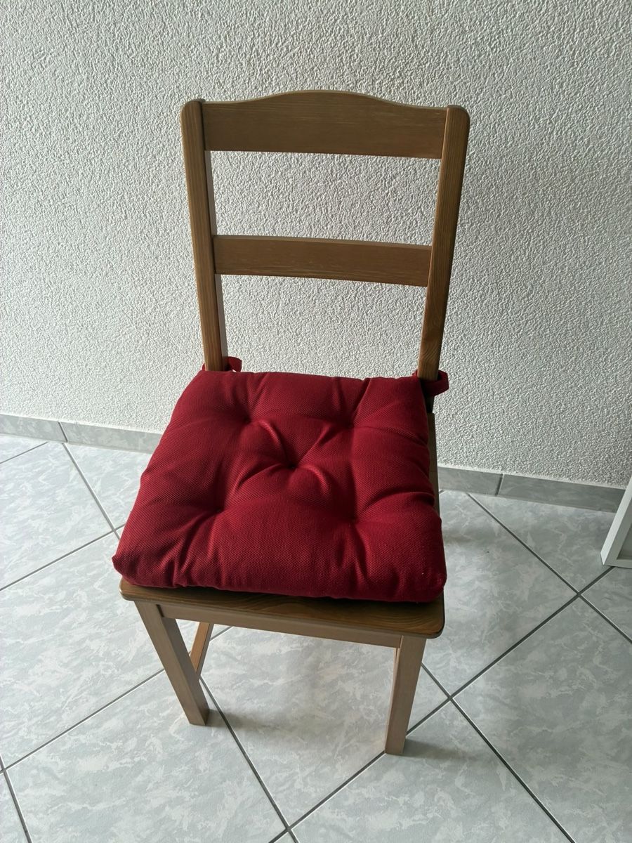 Ikea Tischset: Dining Set Table + Chairs Red Cushions – Gebraucht aus Zürich von eduardag 5