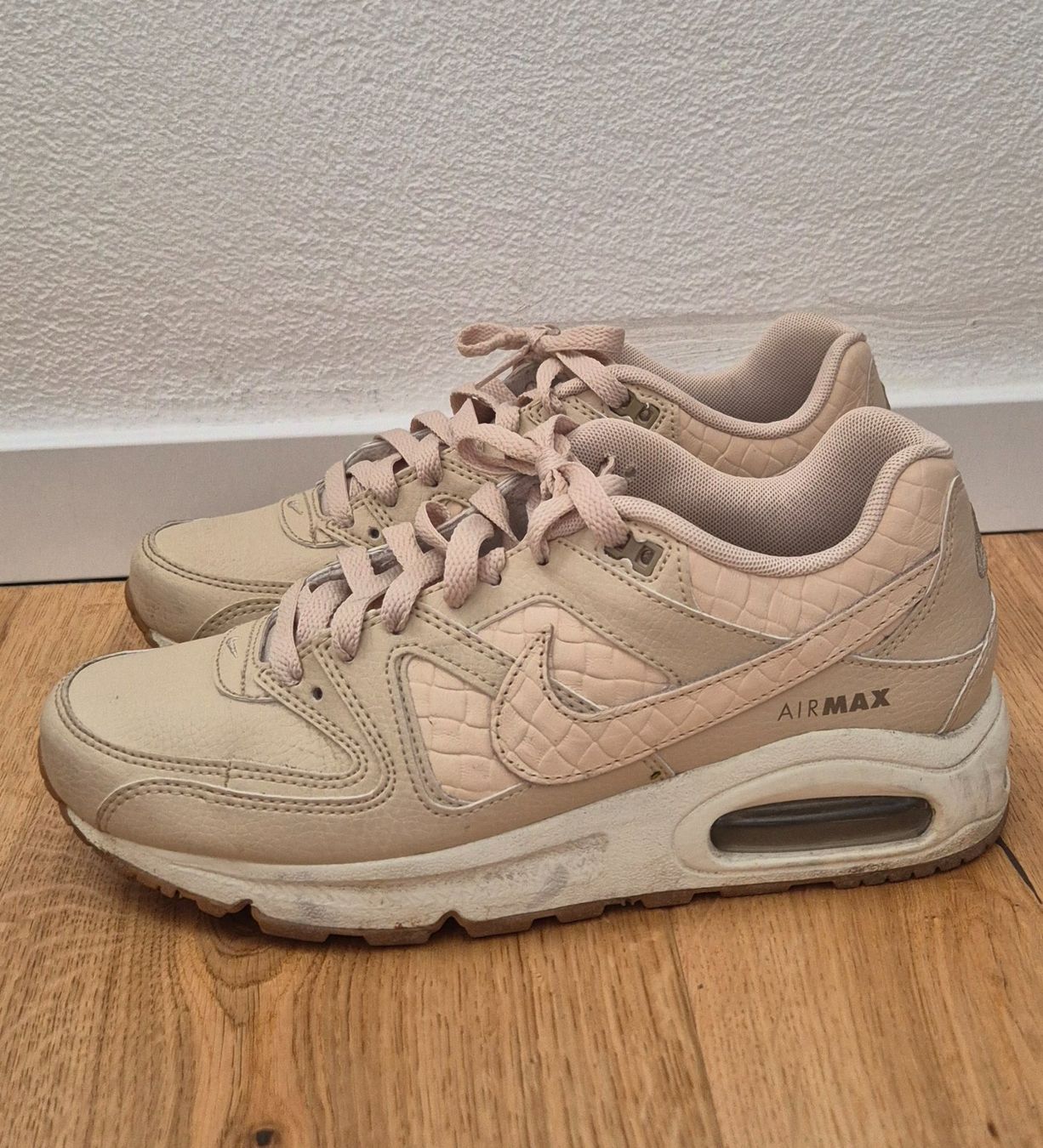Nike Scarpe da donna: Nike Air Max Sneaker, Beige, Grösse 39 – Usato da Zizers venduto da Urijas