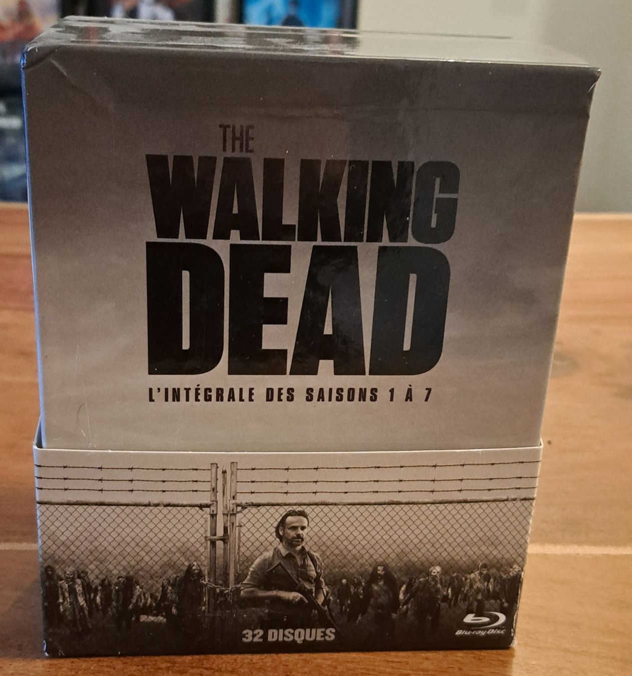 Alle DVDs: Coffret intégrale Walking Dead Saison 1 à 7 – Gebraucht aus Dorénaz von DaWiiD