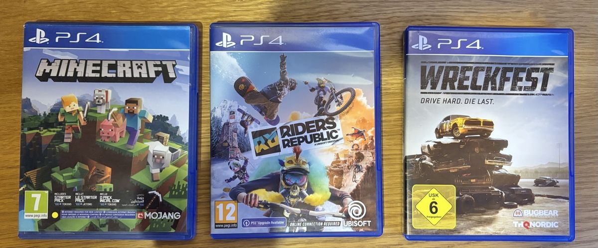 Sony Konsolen: PS4 Pro 1TB + weißer Controller + Ladestation + 7 Top-Spiele – Neu (gemäss Beschreibung) aus St. Gallen von eri_v7tg 9