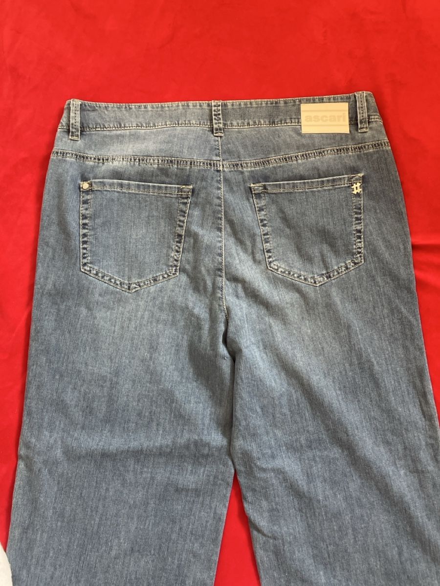 Jeans: Ascari Jeans Kira Grösse 42 Super Light – Gebraucht aus Muralto von jac_hkz5 6