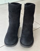 Stivale in pelle scamosciata UGG