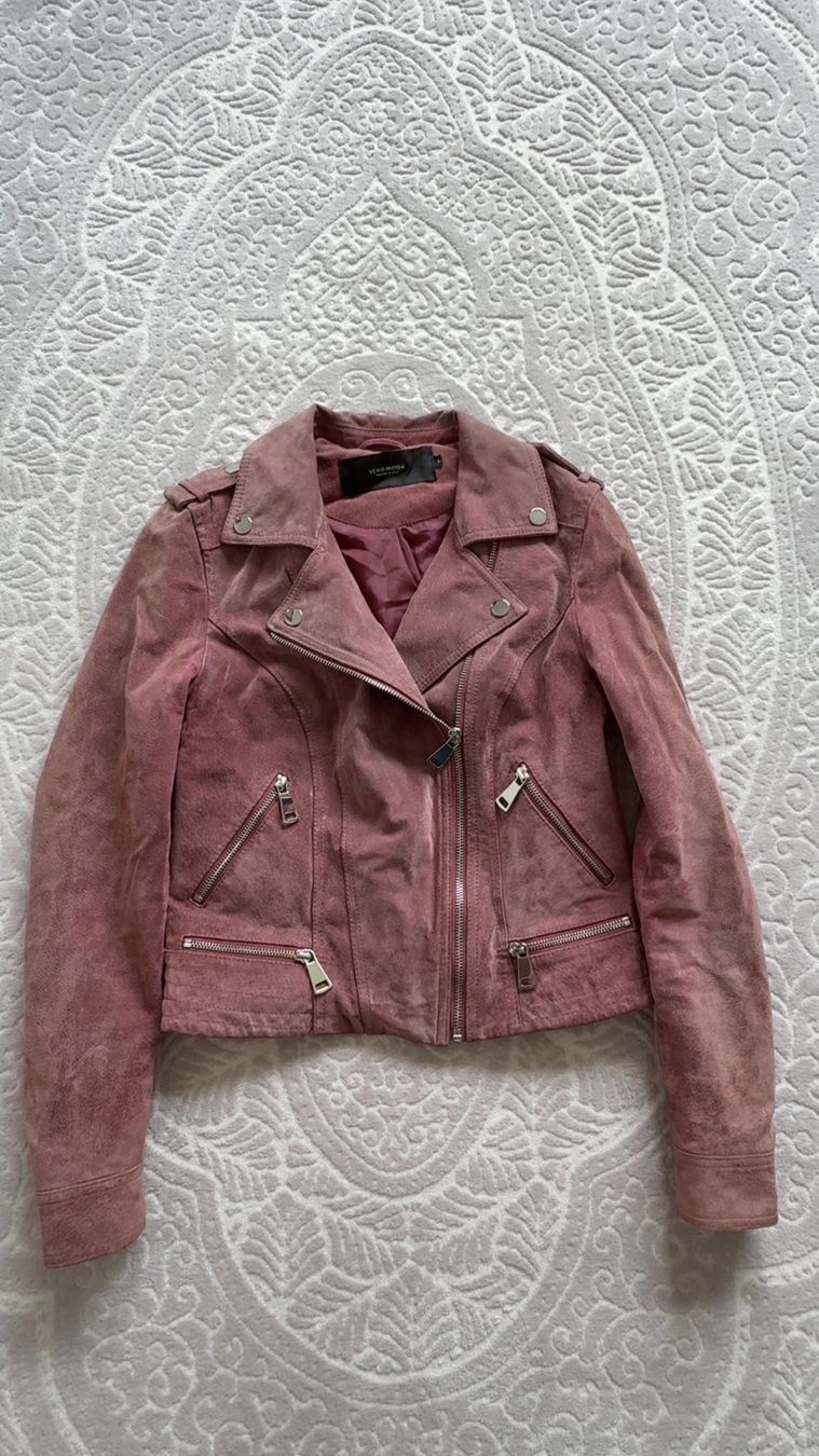 Vero Moda Giacche: Rosa Wildlederjacke im Biker-Stil – Usato da Zürich venduto da jen_2b9j