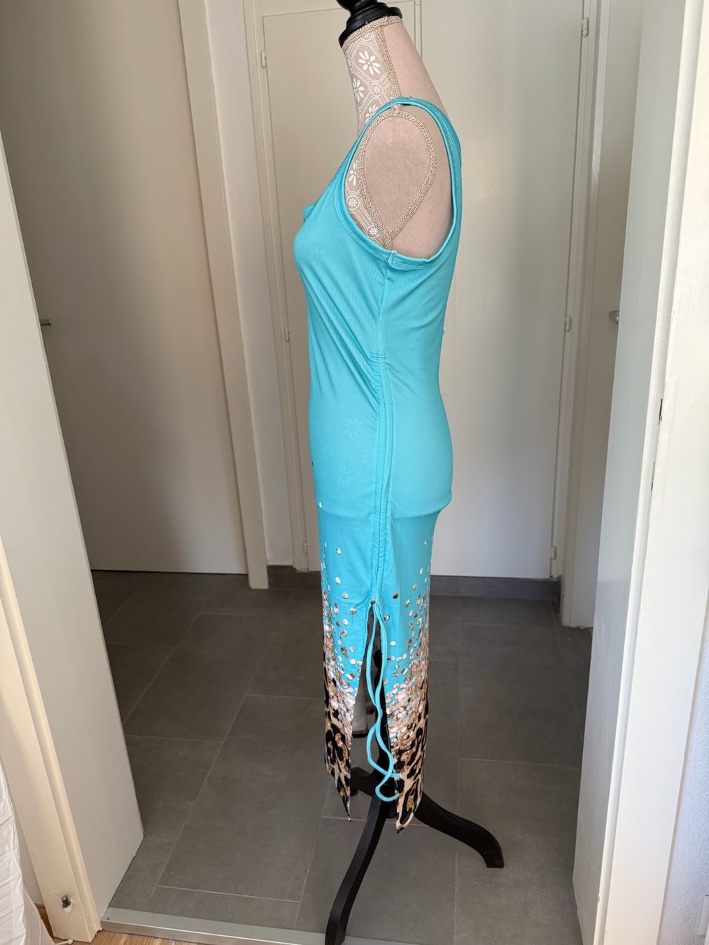 Vestiti: Robe - M – Usato da Sion venduto da accroshoes 1