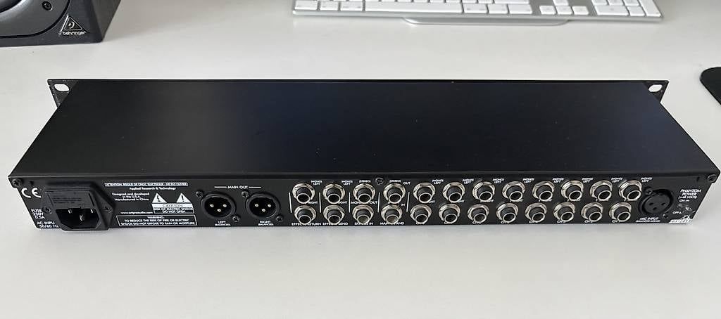 Console di mixaggio: Behringer MX822 Line Mixer mit Effekt Loop – Usato da Tägerwilen venduto da fav_x26n 1